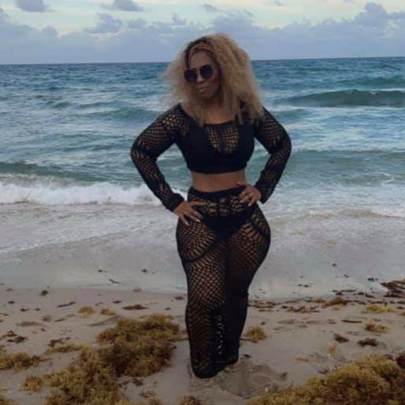 Vacation crochet 2 piece set - Picture 2 of 4